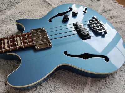 Gibson Midtown Bass