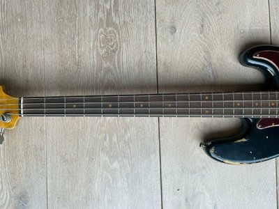 Fender Precision Relic black rw3JPG.JPG