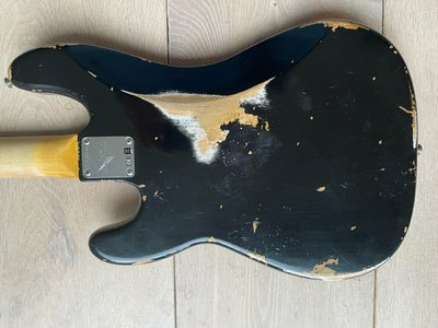 Fender Precision Relic black rw6.JPG