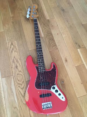 Fender Road Worn 60s Jazz bass Fiesta red
