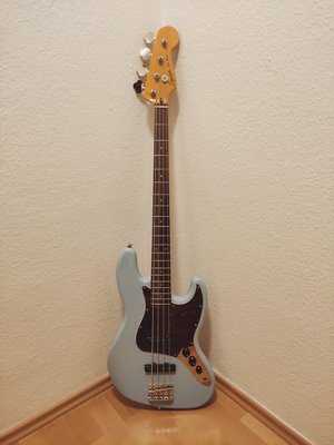 Squier Classic Vibe 60s Jazz Bass