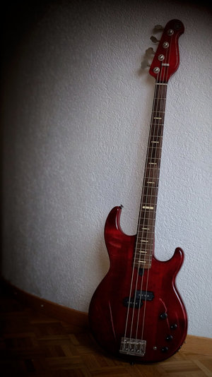 Yamaha BBPH Peter Hook Signature