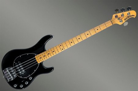 Suche 90s EB MusicMan Sterling Bass Black/Maple oder EB Sabre Bass - gefunden -