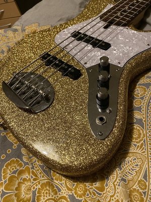Lakland 55-60 5-String "Gold Metal Flake" mit J.East Retro (Verkauft!)