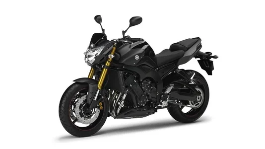 2015-Yamaha-FZ8-EU-Midnight-Black-Studio-007.webp