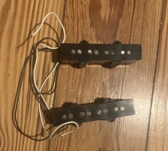 Fender Road Worn Jazz Bass Pickups (American Standard)
