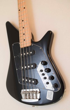 Music Man Big Al 4 SSS Bass NEU