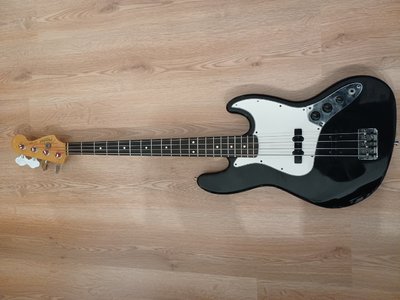 Tausche Fender Jazz Bass gegen MM Stingray