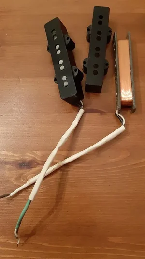 fenderpickups-1981.jpg fenderpickups-1981.jpg