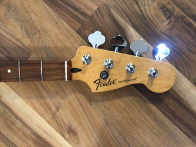 Fender MiM Precision Hals