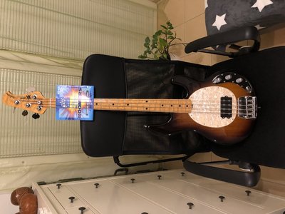 Music man Stingray Classic 4