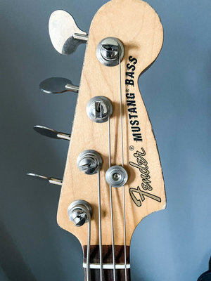 Fender JMJ-2752.jpg