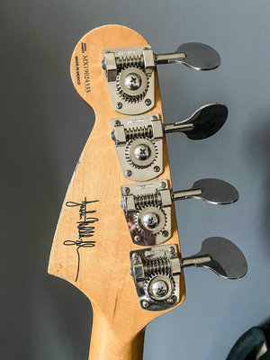 Fender JMJ-2757.jpg