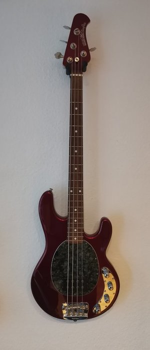 Reserviert: Musicman Stingray Matching Headstock