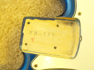 1987_Fender_MiJ_Precision_Bass_(SN_E769792)_Neck_Pocket_-_PB-562.jpg