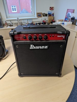 Ibanez SW15 Übungs-Combo zu verschenken