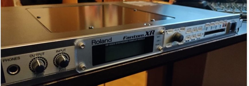 Roland_Fantom_XR_03.JPG