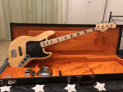 Fender 75 American Vintage Jazz Bass