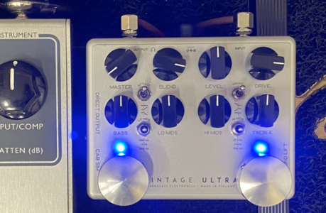 PRICE DROP Darkglass Electronics Vintage Ultra V2 Aux