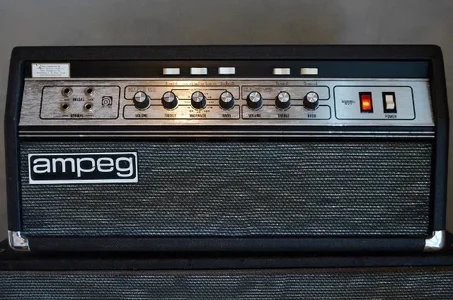 Top vorderseite klein.webp