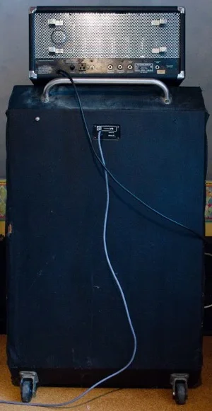 komplett Rückseite klein.webp