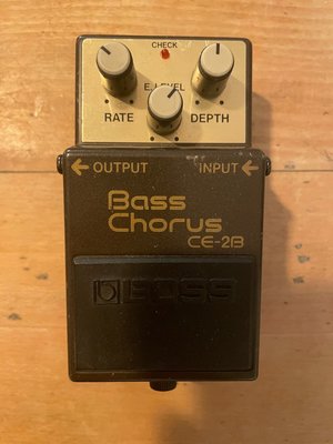 BOSS CE-2B