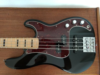 Fender FSR Deluxe PJ Bass MN black