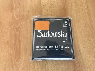 Verkaufe: Sadowsky Flatwounds SBF40B-Blue, Satz für 5-Saiter