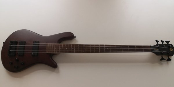 Bass-Front.jpg Bass-Front.jpg