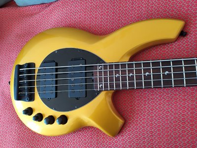 Musicman Bongo EBMM Firemist Gold 5 Saiter