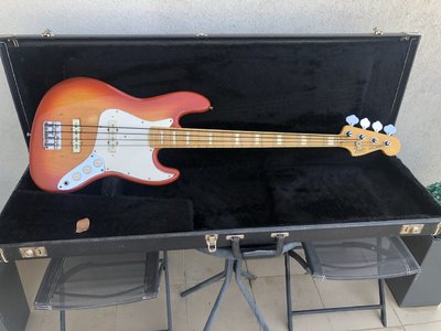 Fender Jazz Bass 1978/82 Reserviert!