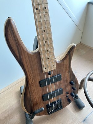 Fodera Monarch Standard Special Walnut