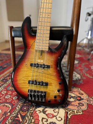 FODERA NYC EMPIRE 5 ASH BODY, MAPLE NECK SUNBURST RARE!
