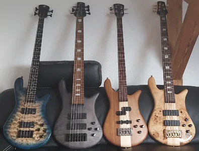 Spector-Baesse.png Spector-Baesse.png