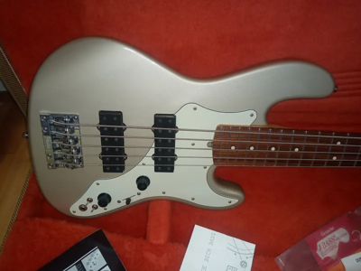 fender roscoe beck 5