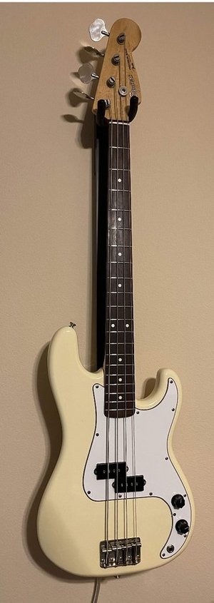 MEDIUM SCALE PRECISION BASS