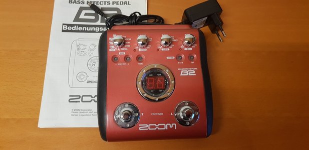 Zoom Bass Effects Pedal B2