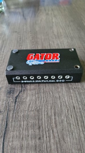 Gator G-BUS-8 Multi Power Supply