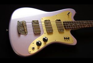 Deimel-Guitarworks-Firestar-Bass-620x421.jpg