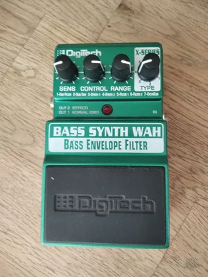 Verkauft: DigiTech Bass Synth Wah