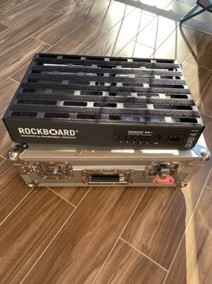 Pedalboard Rockboard 4.1 + hard case
