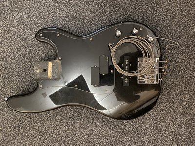 Squier PJ Body