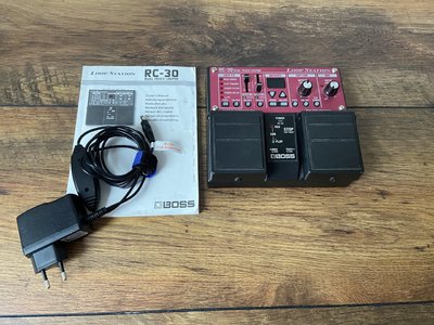 Boss RC-30 Dual Track Looper inkl. Boss Netzteil