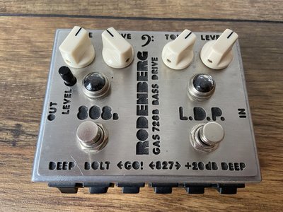 Rodenberg GAS-728B NG Doppeleffektpedal mit Booster und Verzerrer für E-Bass