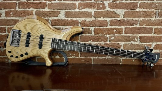 *VERKAUFT* Ibanez Grooveline G105-NT 5 string bass (2011)