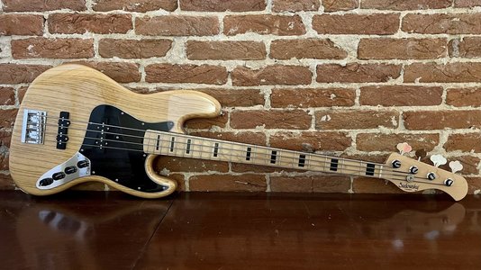 *SOLD* Sadowsky UV70 Metro Japan 4 string (2014)