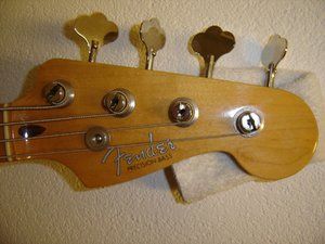 fender-american-precision-bass 6.jpg
