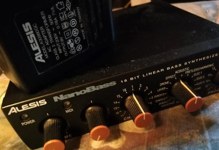 Alesis Nanobass