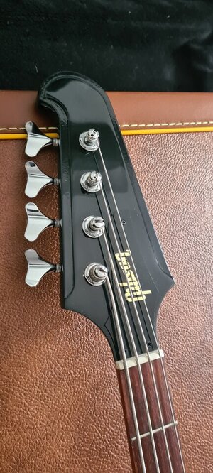 Headstock.jpg