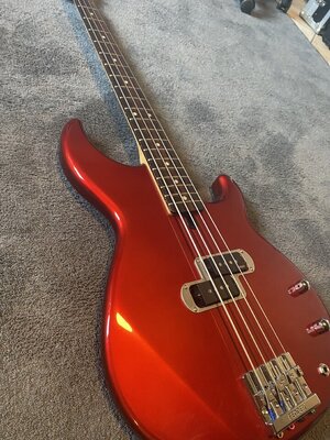 Yamaha BB 300 Bass